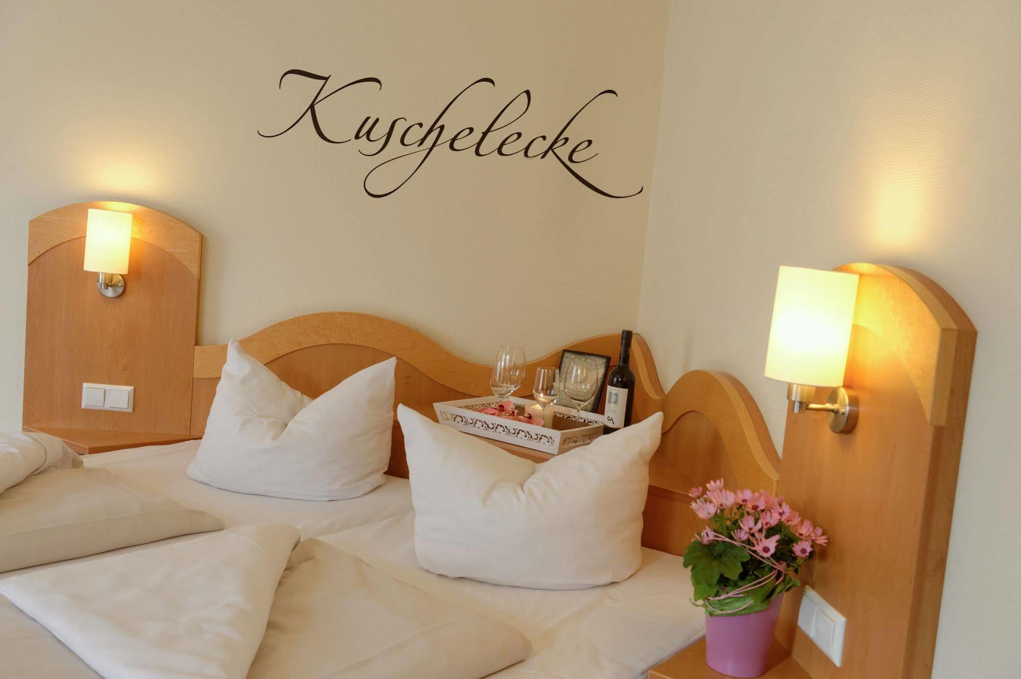 Hotel Restaurant Talblick Bad Ditzenbach Buitenkant foto