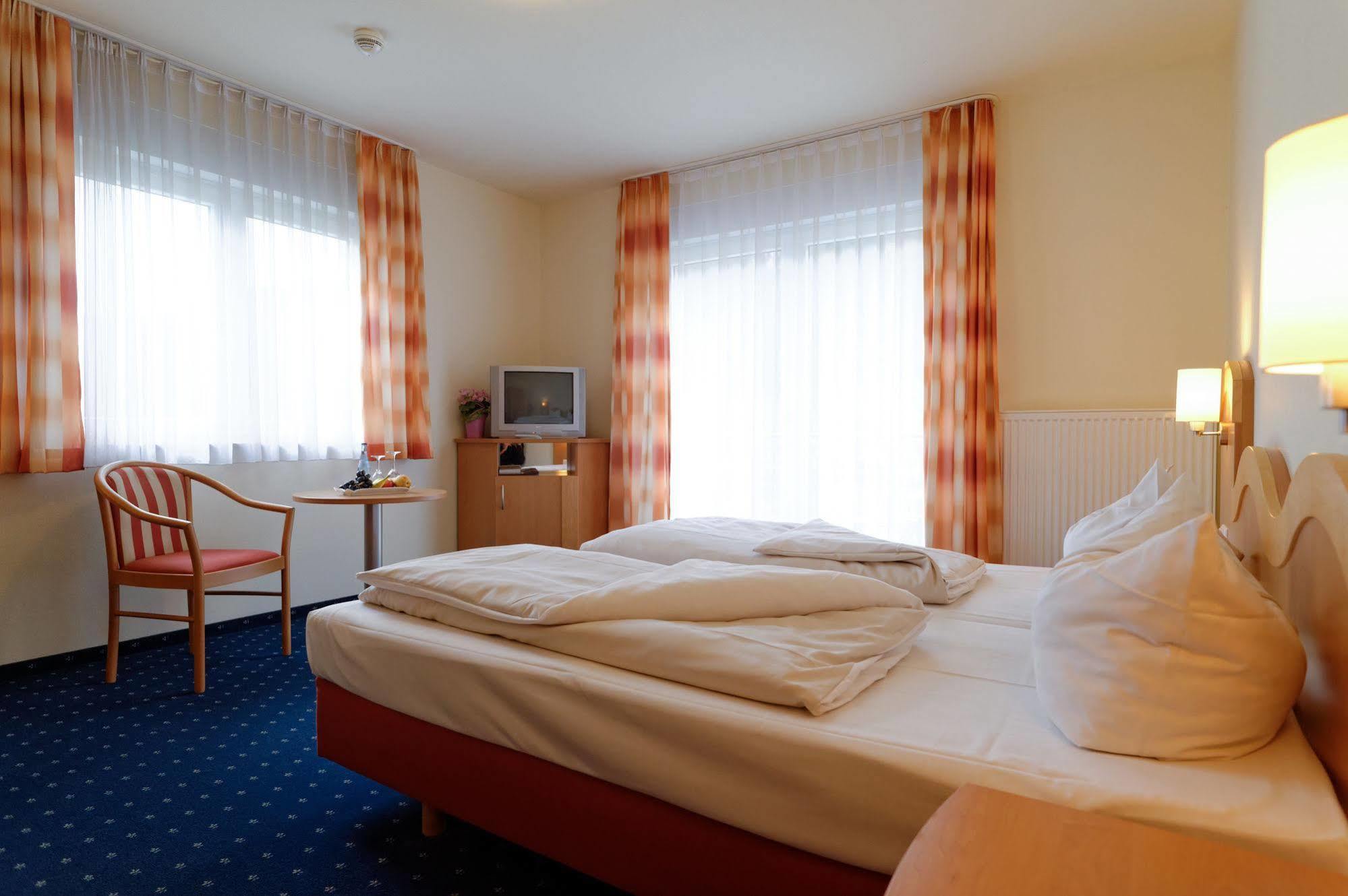Hotel Restaurant Talblick Bad Ditzenbach Buitenkant foto
