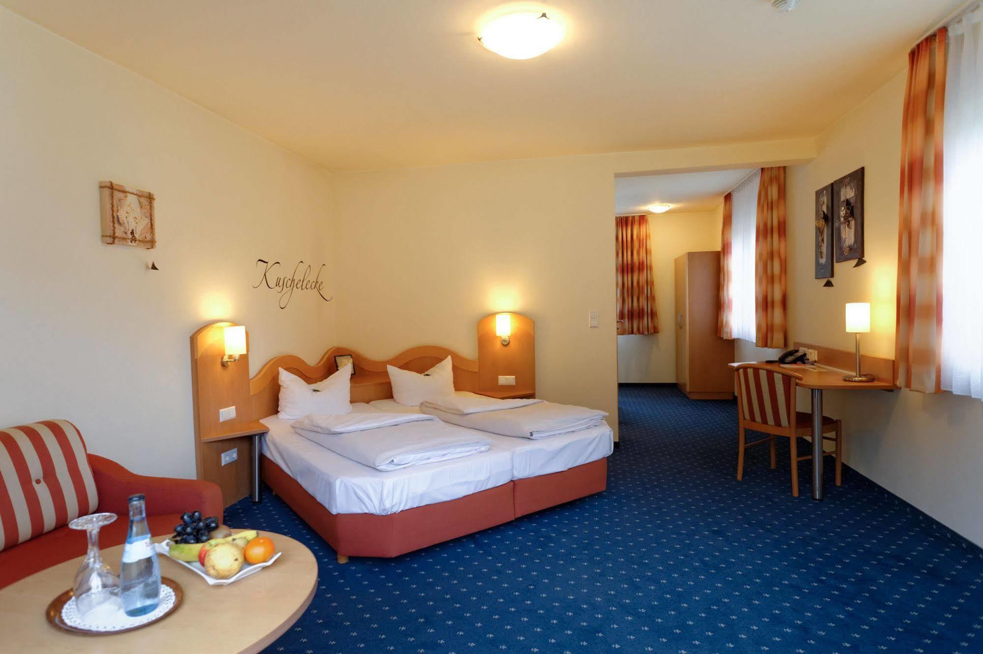 Hotel Restaurant Talblick Bad Ditzenbach Buitenkant foto
